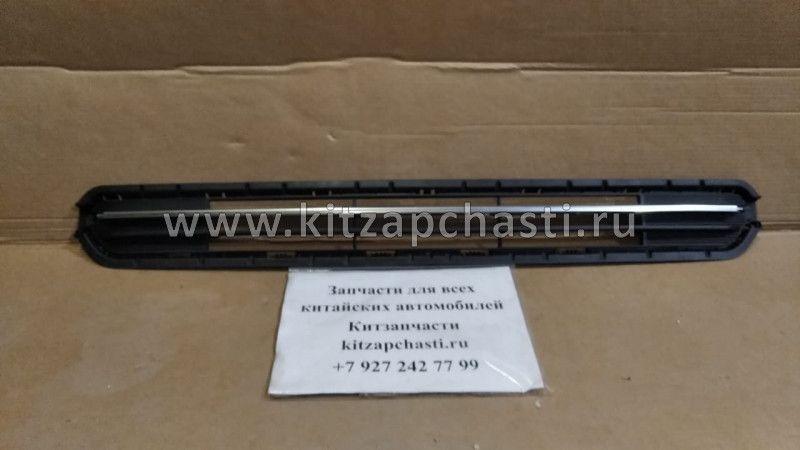 Решетка переднего бампера средняя Changan CS35 Plus S111F271301-1100